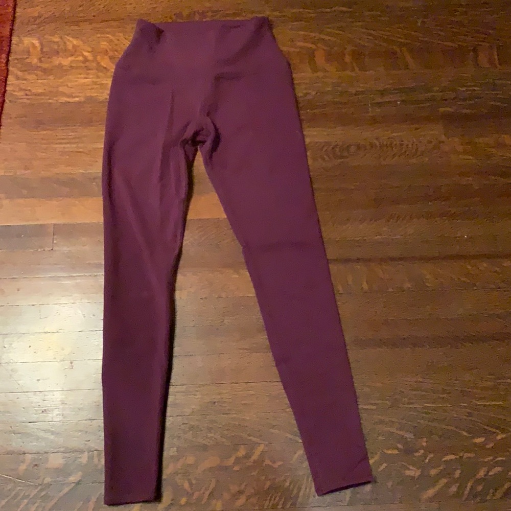 Alo leggings for exercise